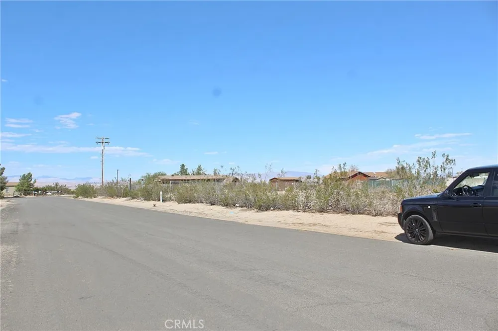 11 Olanche Avenue Mojave, CA 93501