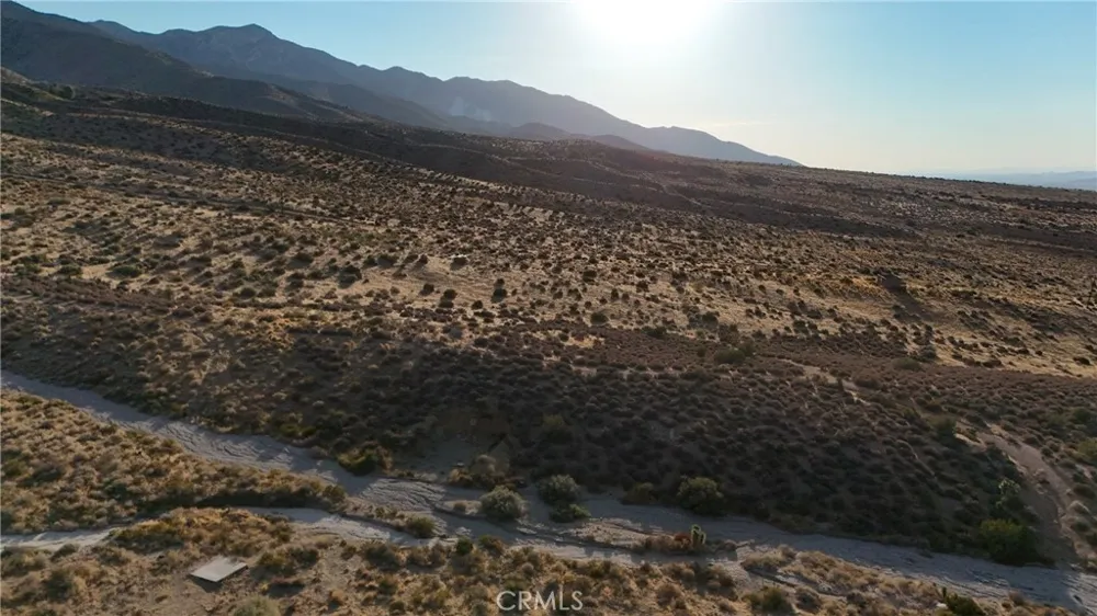 754 Crystal Creek (NEAR) Road Lucerne Valley, CA 92356