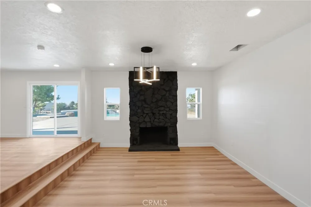 4626 Sundown Phelan, CA 92371