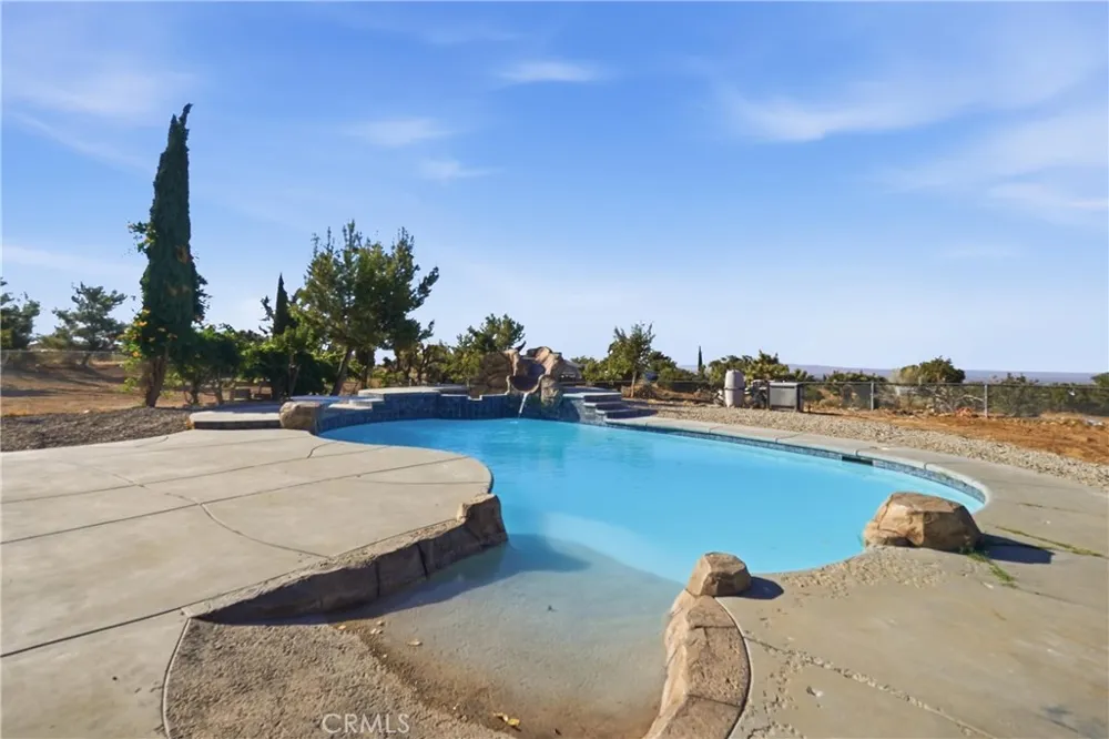 4626 Sundown Phelan, CA 92371