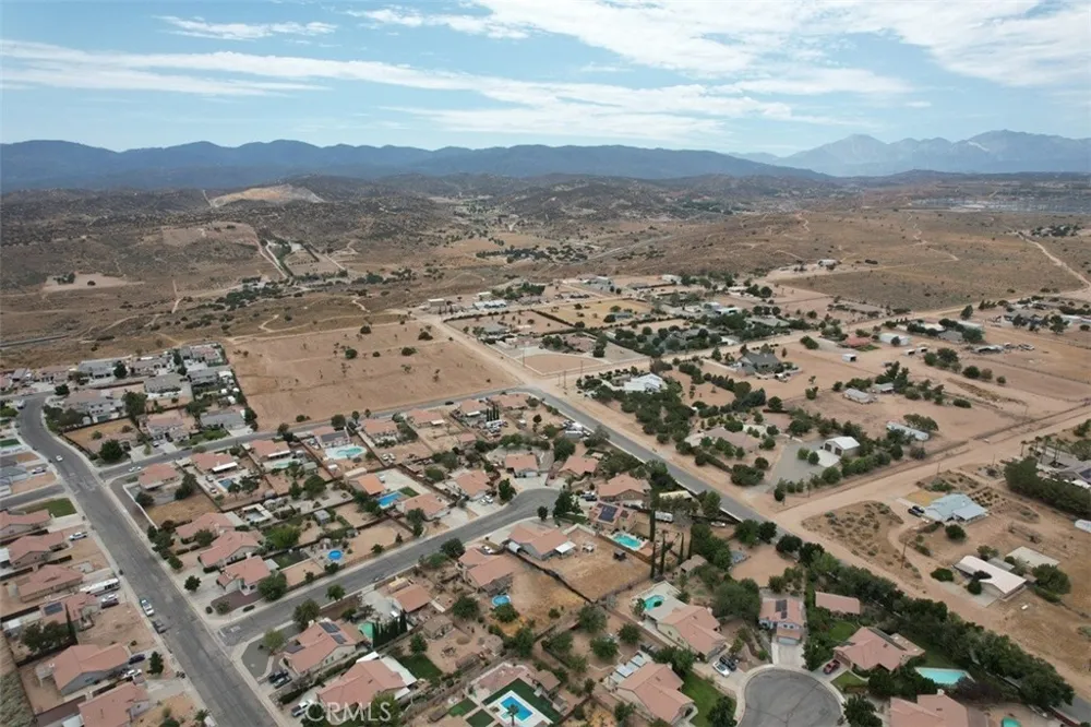 14532 Tanglewood Court Hesperia, CA 92345