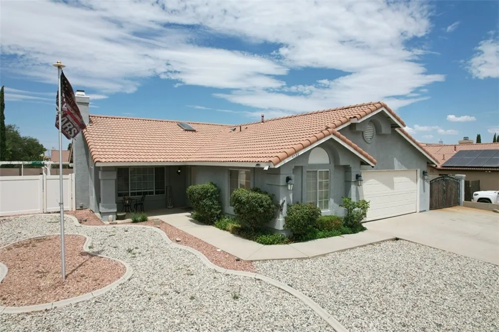 14532 Tanglewood Court Hesperia, CA 92345