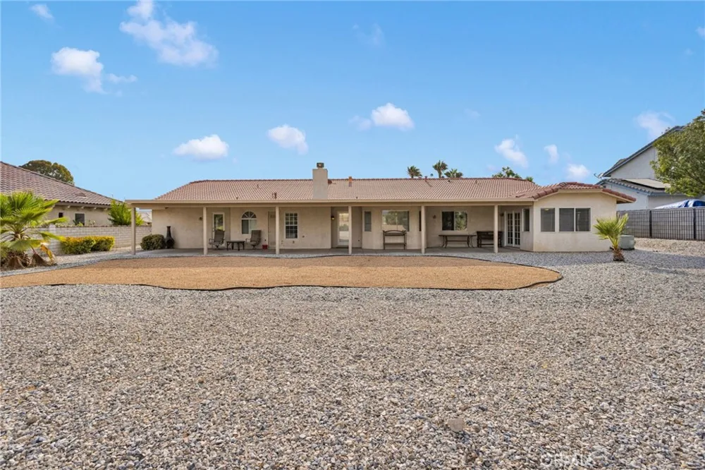 16249 Crown Valley Drive Apple Valley, CA 92307