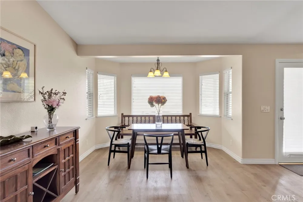 16249 Crown Valley Drive Apple Valley, CA 92307