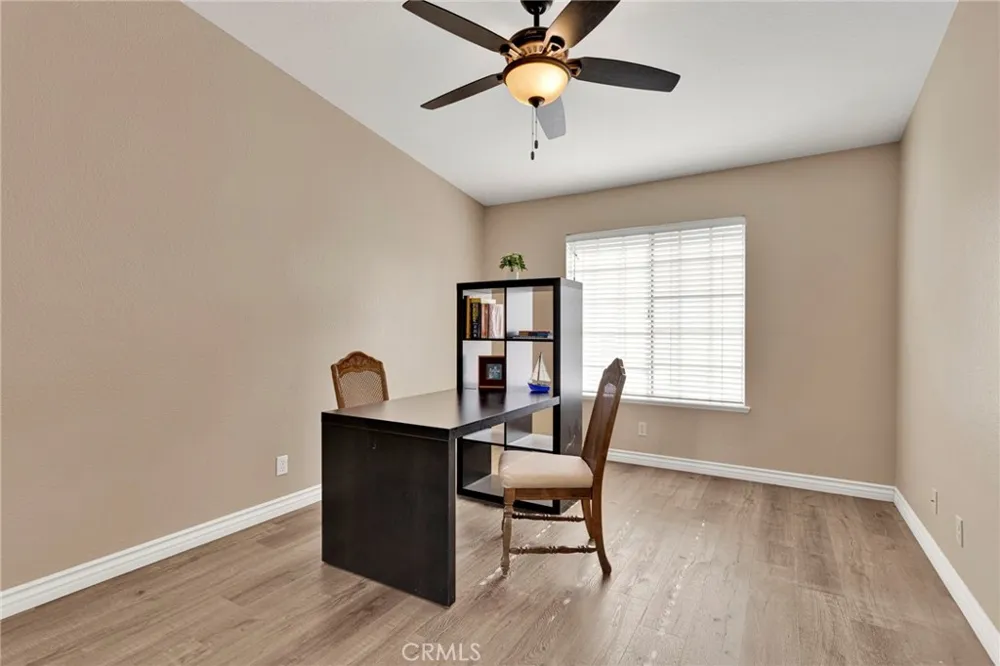 16249 Crown Valley Drive Apple Valley, CA 92307