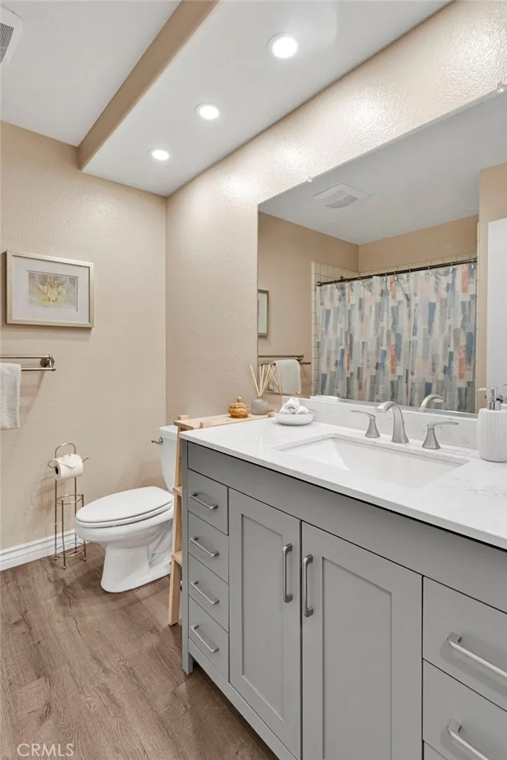 16249 Crown Valley Drive Apple Valley, CA 92307