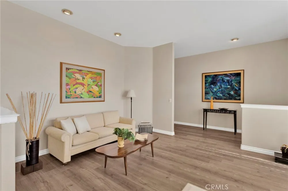 16249 Crown Valley Drive Apple Valley, CA 92307