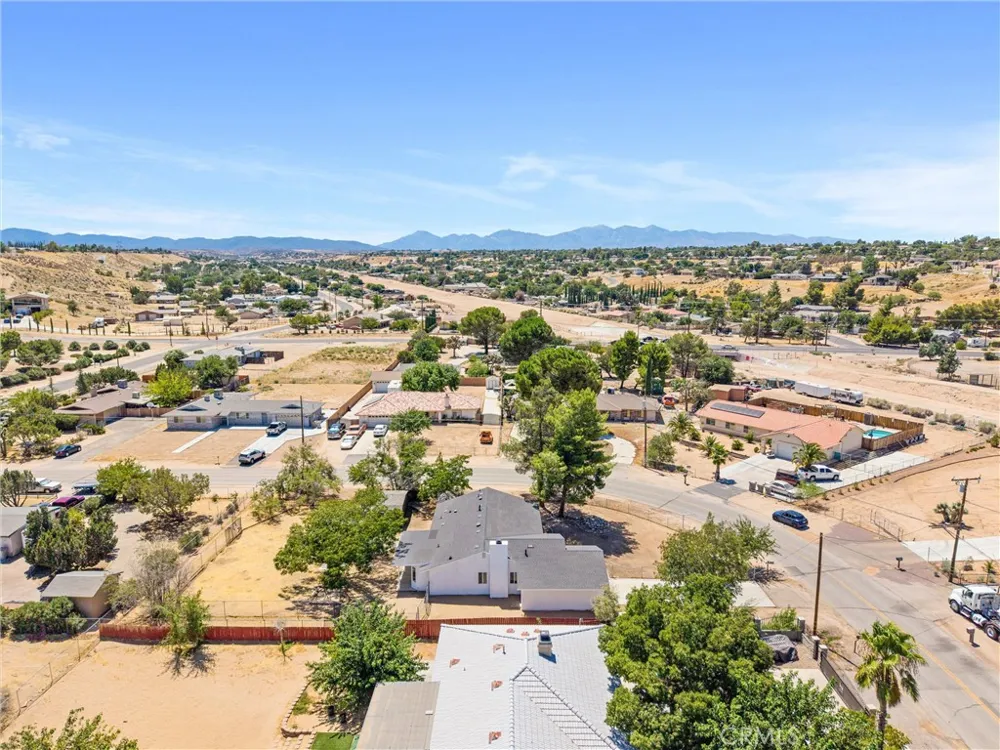17405 Adobe Hesperia, CA 92345