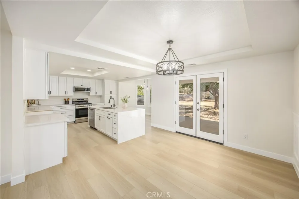 17405 Adobe Hesperia, CA 92345