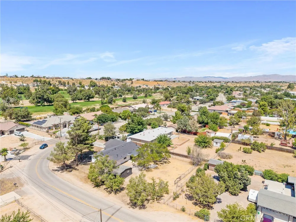 17405 Adobe Hesperia, CA 92345