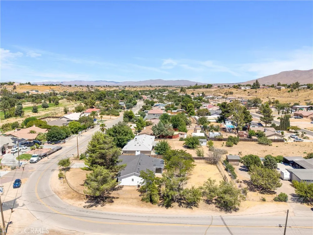 17405 Adobe Hesperia, CA 92345