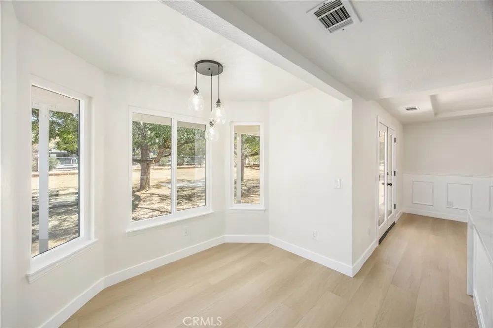 17405 Adobe Hesperia, CA 92345