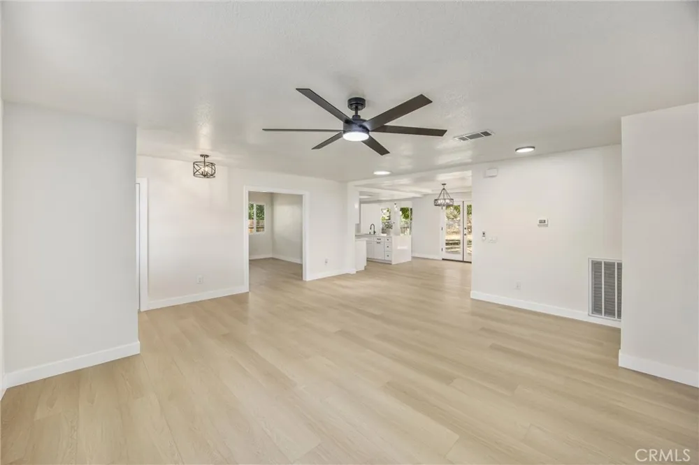 17405 Adobe Hesperia, CA 92345