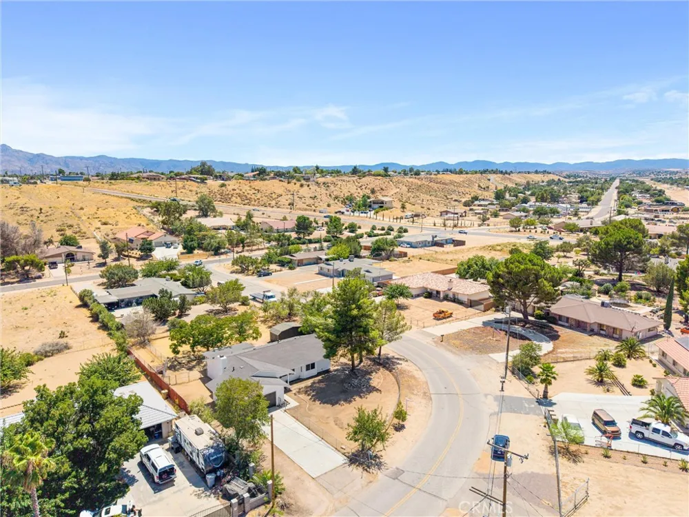17405 Adobe Hesperia, CA 92345
