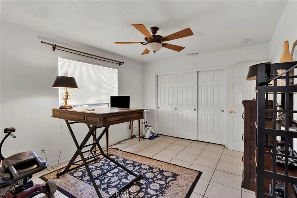 23520 Pala Apple Valley, CA 92307