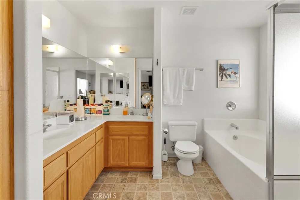 23520 Pala Apple Valley, CA 92307