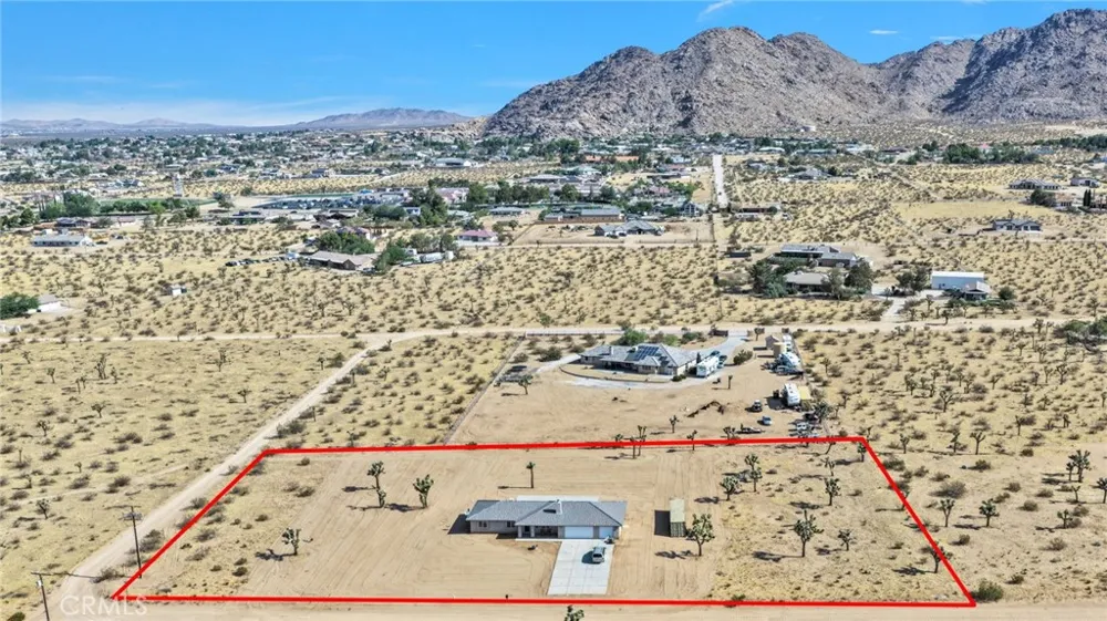 23520 Pala Apple Valley, CA 92307
