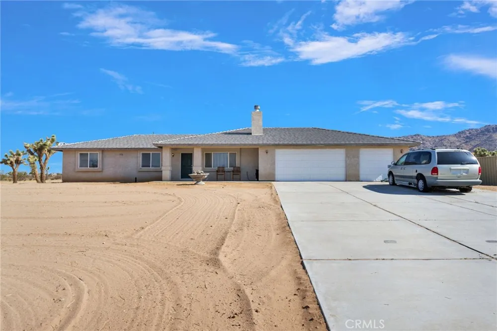 23520 Pala Apple Valley, CA 92307