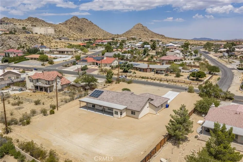 19011 Kaibab Apple Valley, CA 92307