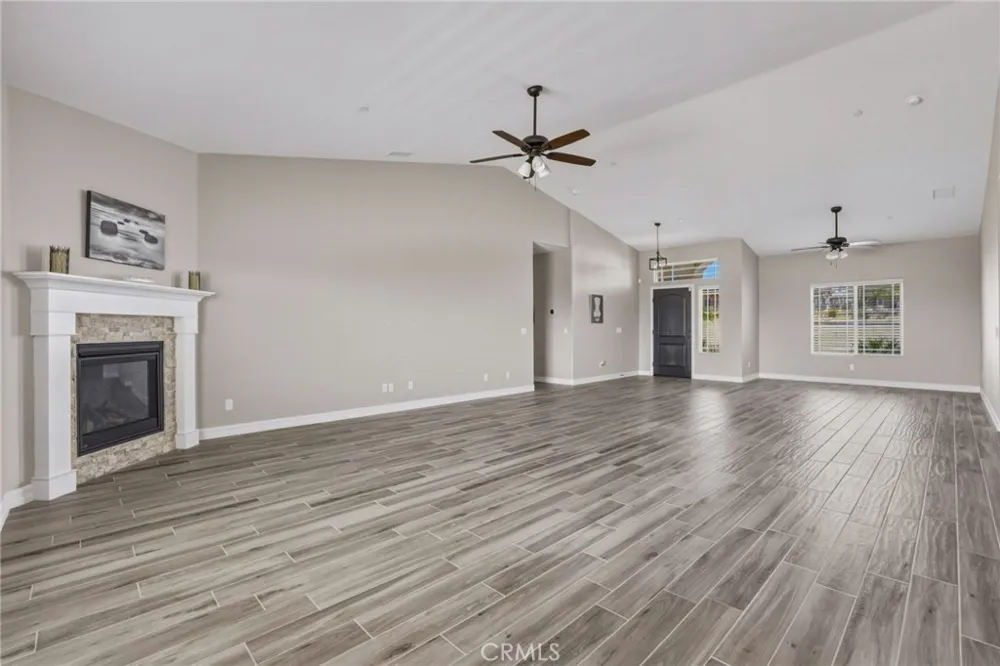 19011 Kaibab Apple Valley, CA 92307