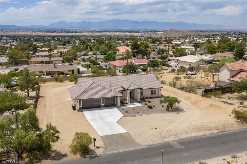 19011 Kaibab Apple Valley, CA 92307