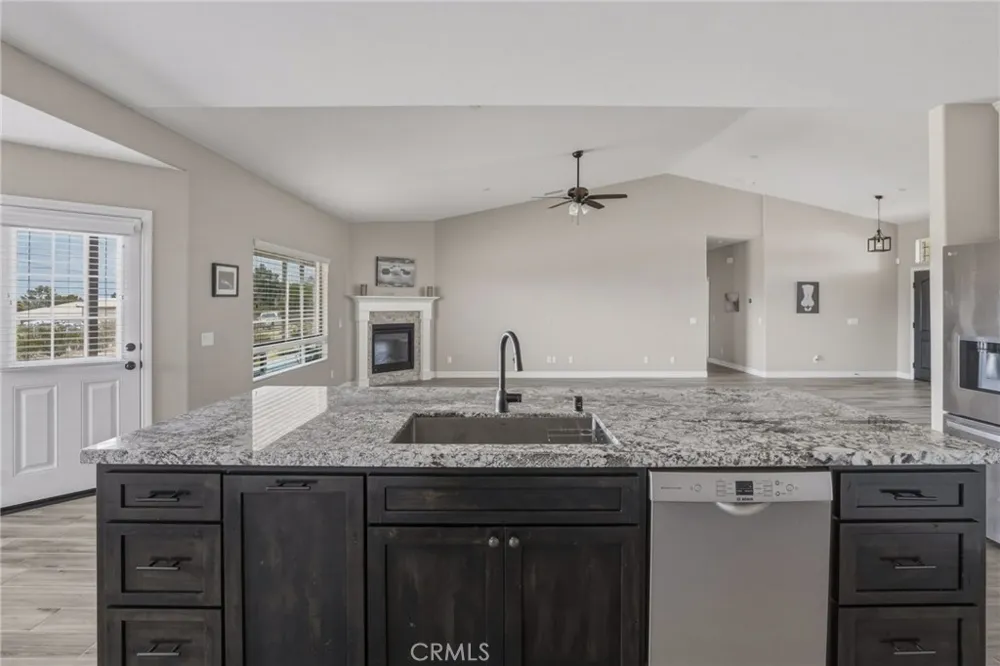19011 Kaibab Apple Valley, CA 92307