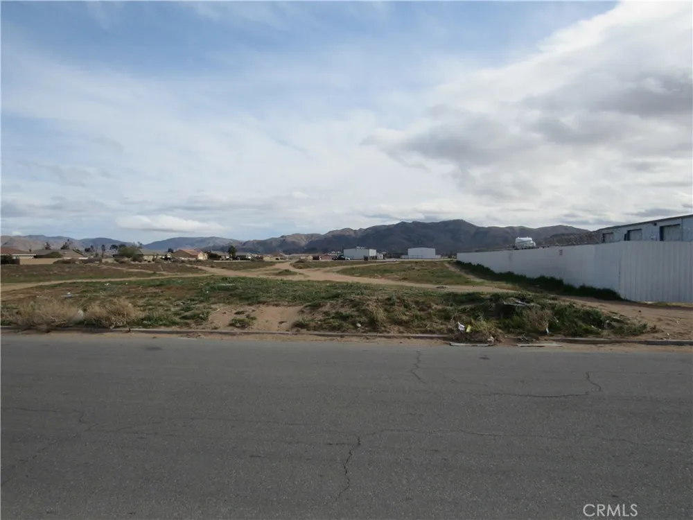 Pioneer Apple Valley, CA 92307