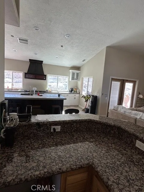 8265 Green Pinon Hills, CA 92372