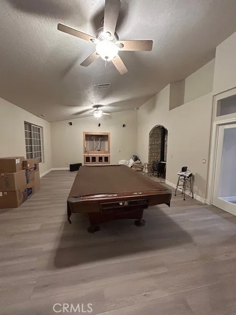 8265 Green Pinon Hills, CA 92372