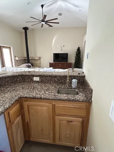 8265 Green Pinon Hills, CA 92372
