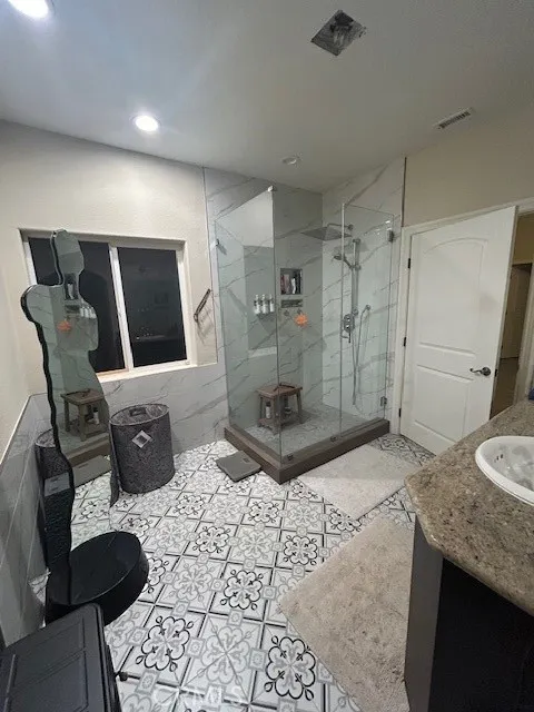 8265 Green Pinon Hills, CA 92372