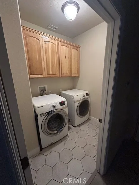 8265 Green Pinon Hills, CA 92372