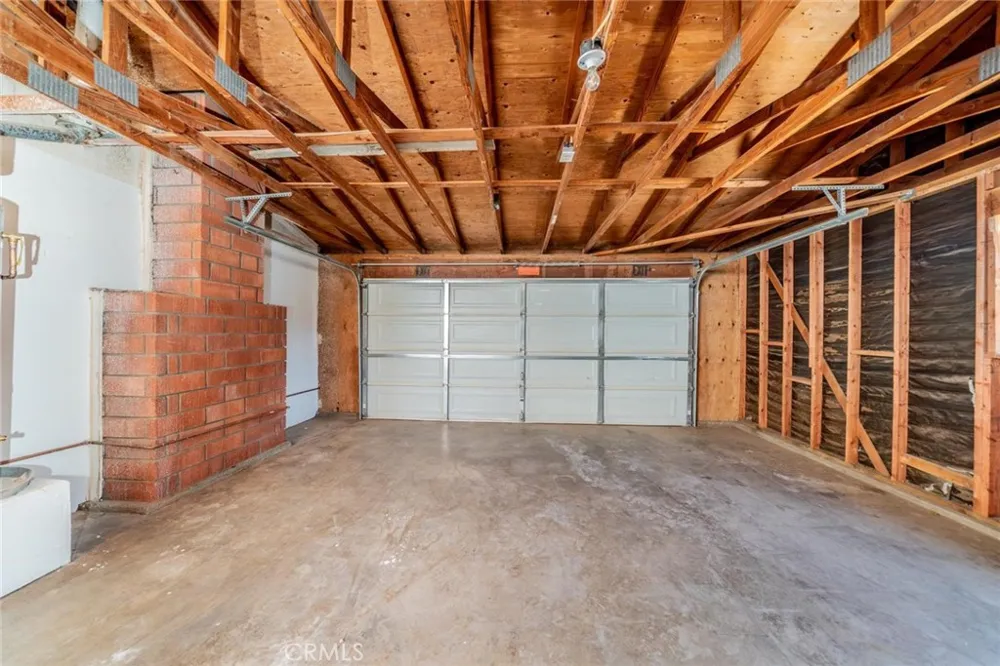 14850 Riverside Street Hesperia, CA 92345