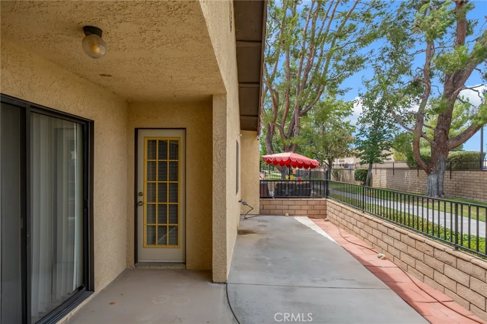 19064 Elm Drive Apple Valley, CA 92308