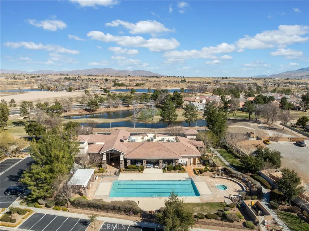 19064 Elm Drive Apple Valley, CA 92308