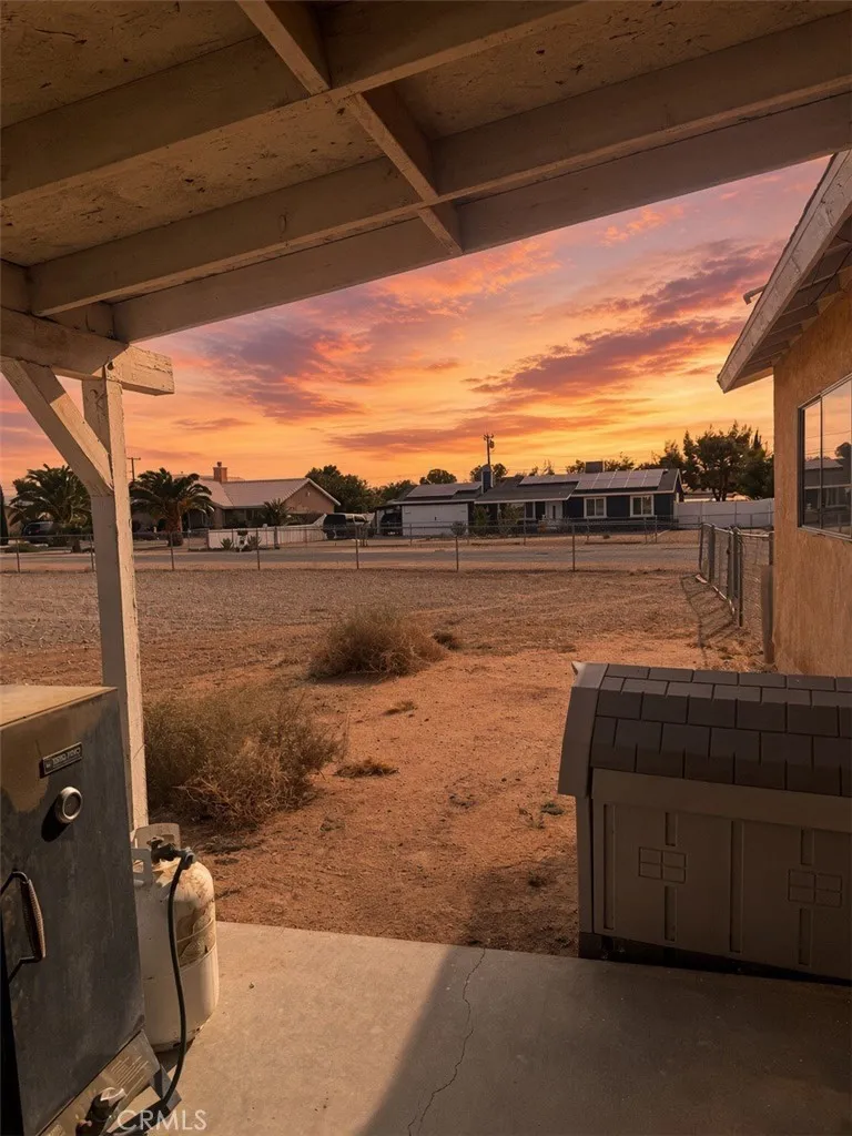 10625 Tecopa Apple Valley, CA 92308