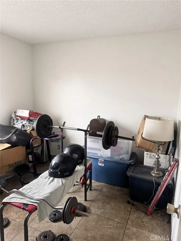 10625 Tecopa Apple Valley, CA 92308