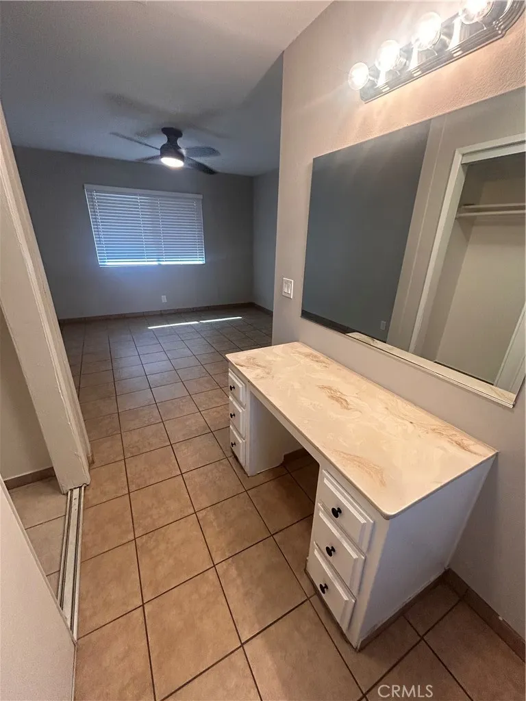 16458 Spruce Hesperia, CA 92345