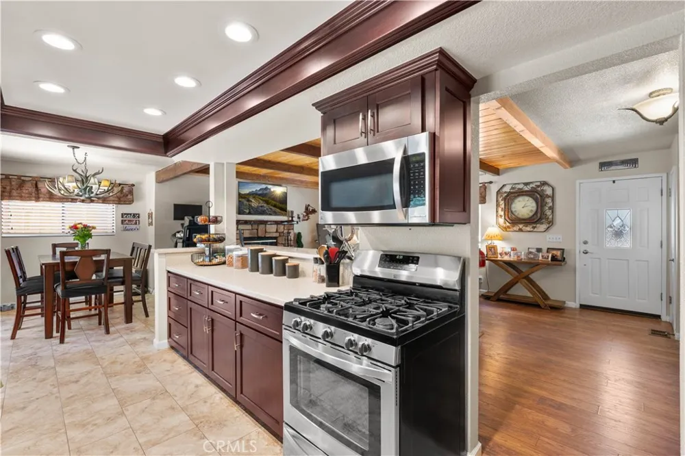 1837 Twin Lakes Wrightwood, CA 92397