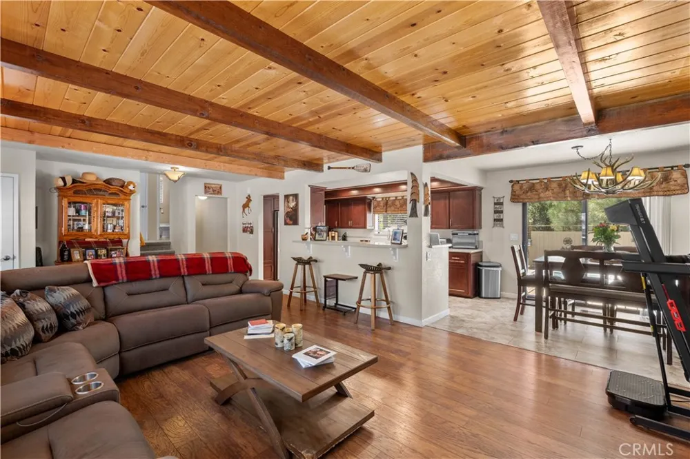 1837 Twin Lakes Wrightwood, CA 92397