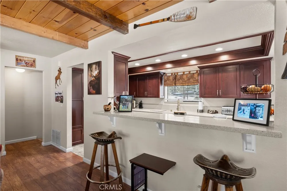 1837 Twin Lakes Wrightwood, CA 92397