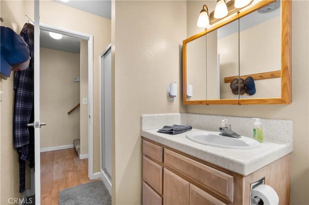 1837 Twin Lakes Wrightwood, CA 92397