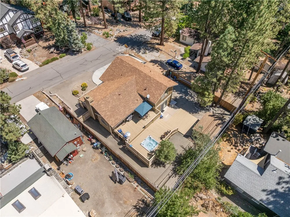 1837 Twin Lakes Wrightwood, CA 92397