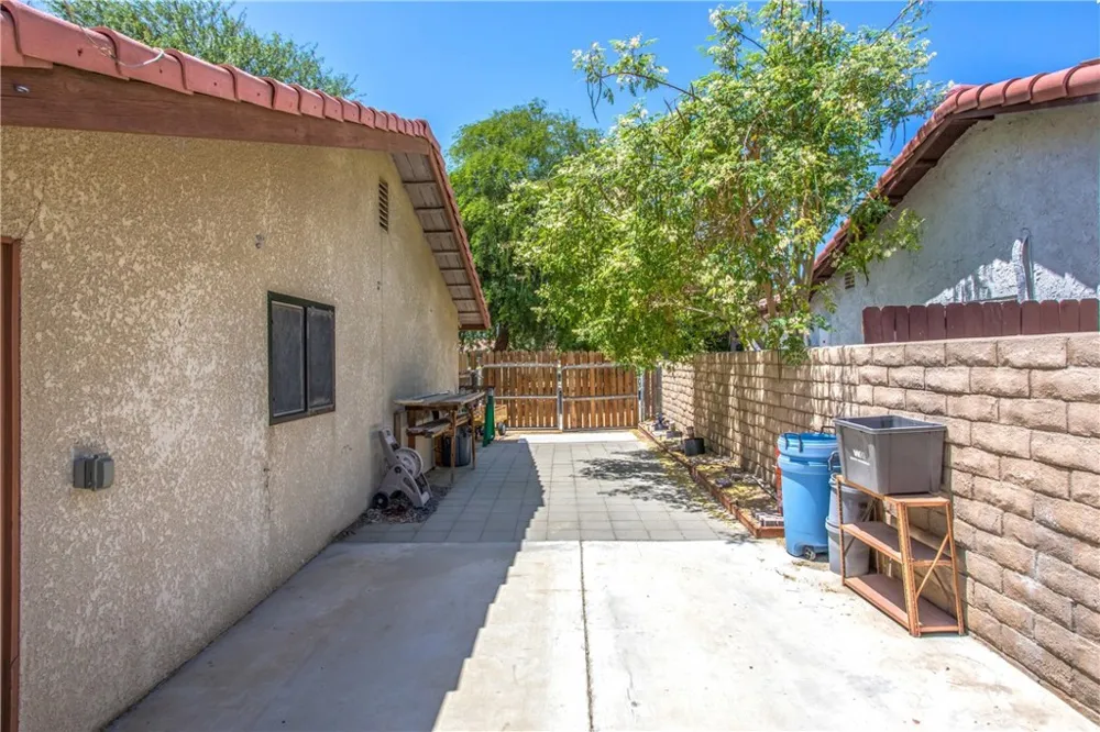 82593 Doolittle Drive Indio, CA 92201