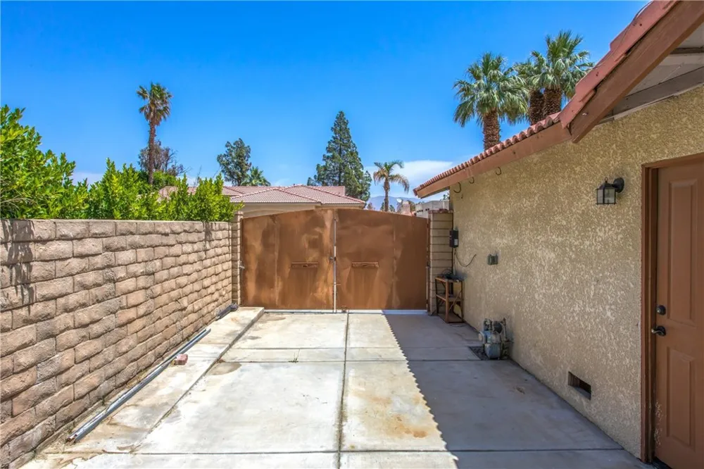 82593 Doolittle Drive Indio, CA 92201