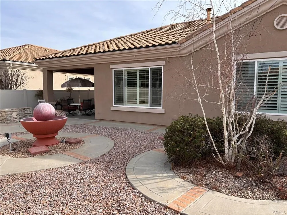 6329 Myrtle Beach Banning, CA 92220