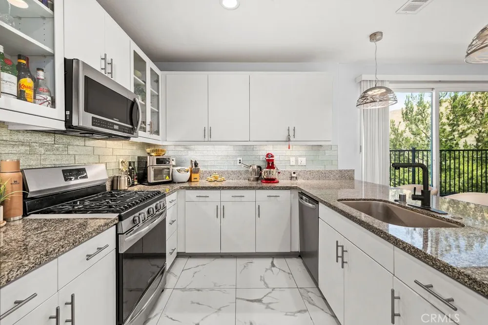 3933 Iron Mountain Jurupa Valley, CA 92509