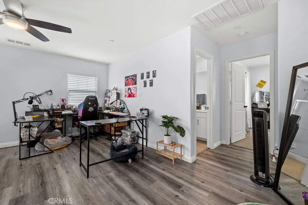 3933 Iron Mountain Jurupa Valley, CA 92509