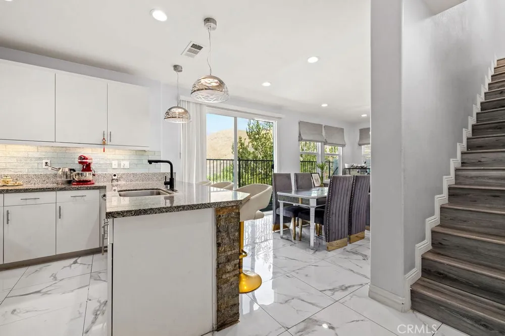 3933 Iron Mountain Jurupa Valley, CA 92509