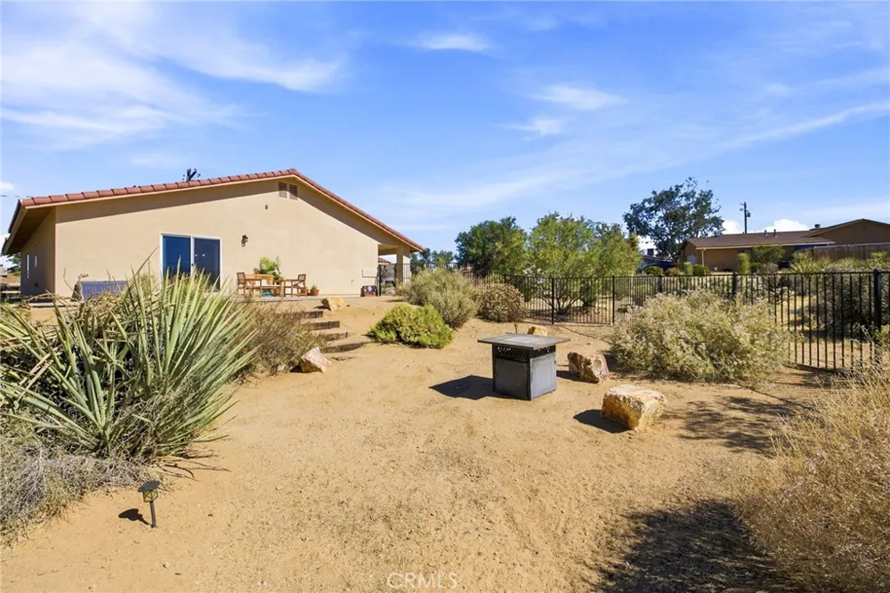 58772 La Mirada Trail Yucca Valley, CA 92284